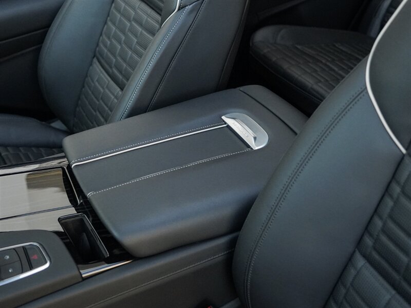 2023 Cadillac Escalade-V   - Photo 25 - Bonita Springs, FL 34134