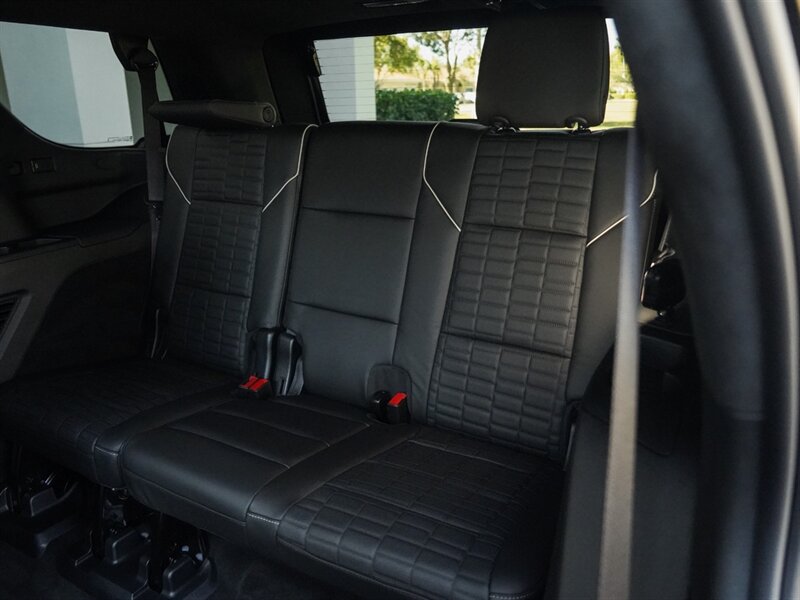 2023 Cadillac Escalade-V   - Photo 33 - Bonita Springs, FL 34134