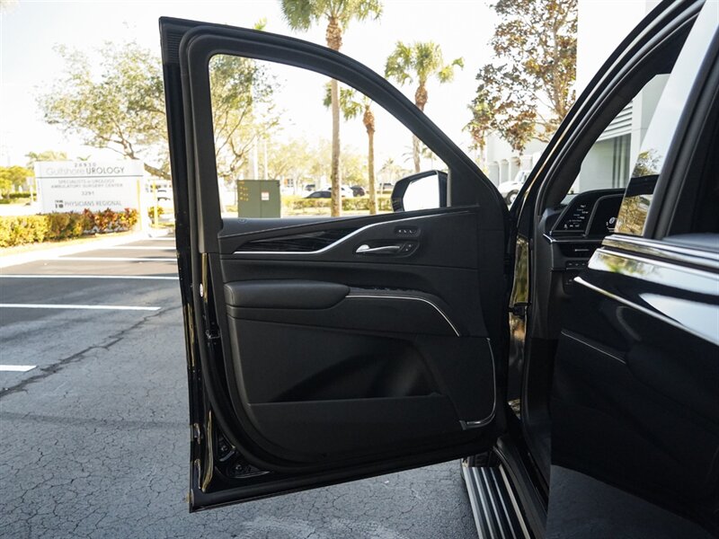 2023 Cadillac Escalade-V   - Photo 27 - Bonita Springs, FL 34134