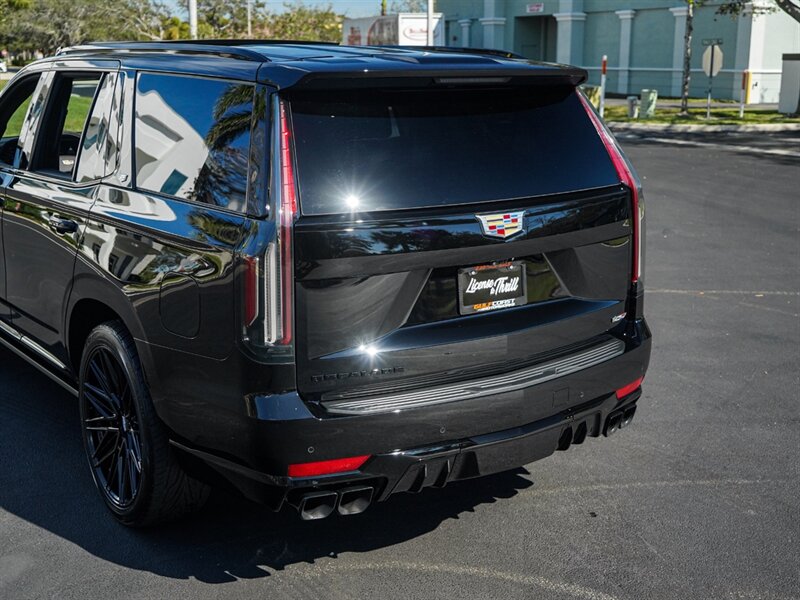 2023 Cadillac Escalade-V   - Photo 56 - Bonita Springs, FL 34134
