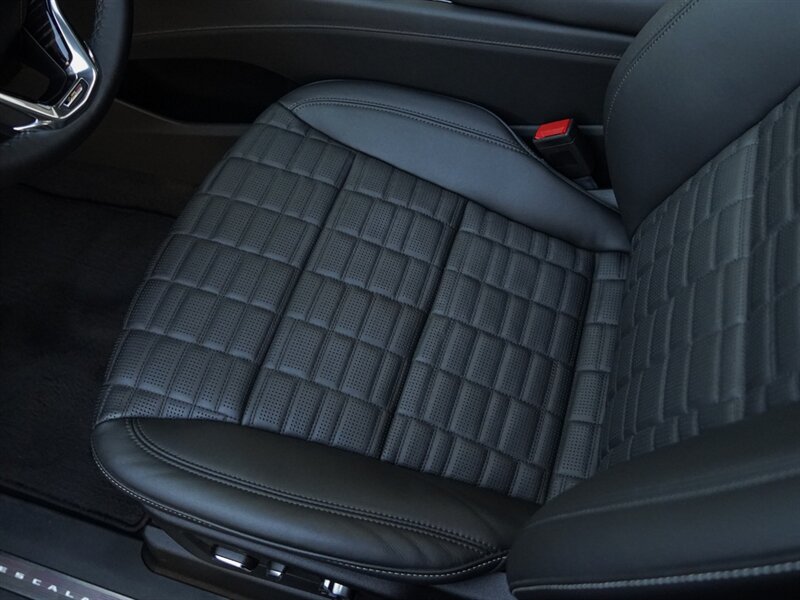 2023 Cadillac Escalade-V   - Photo 24 - Bonita Springs, FL 34134