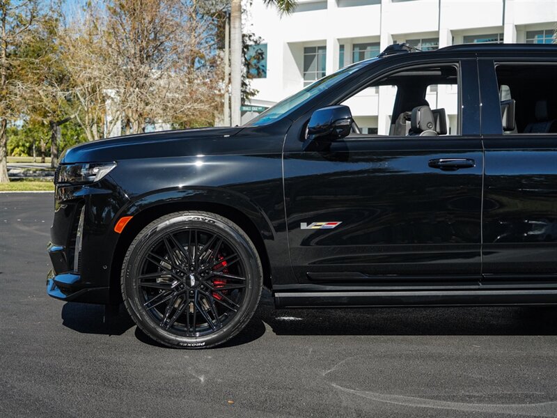 2023 Cadillac Escalade-V   - Photo 48 - Bonita Springs, FL 34134