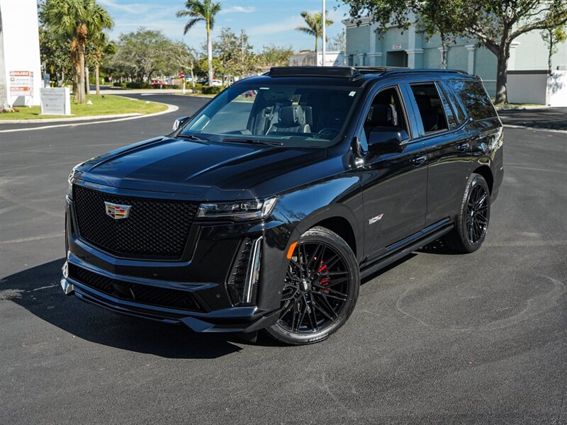 2023 Cadillac Escalade-V   - Photo 10 - Bonita Springs, FL 34134