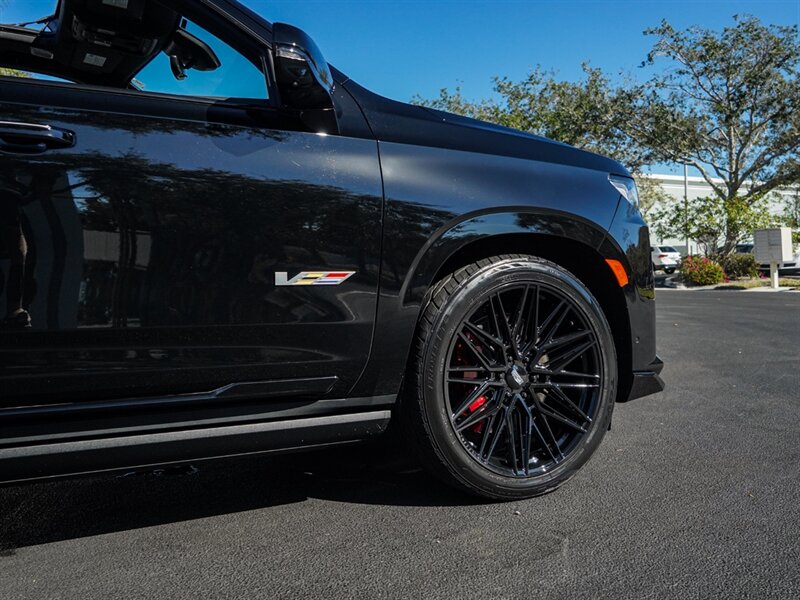 2023 Cadillac Escalade-V   - Photo 71 - Bonita Springs, FL 34134