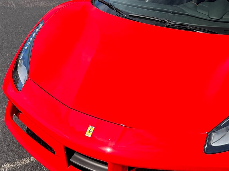 2019 Ferrari 488 GTB   - Photo 4 - Bonita Springs, FL 34134