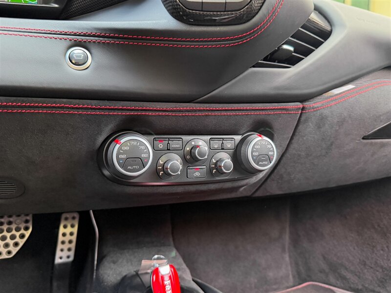 2019 Ferrari 488 GTB   - Photo 17 - Bonita Springs, FL 34134