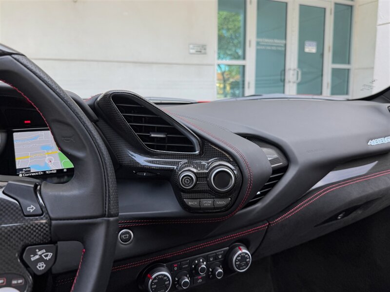 2019 Ferrari 488 GTB   - Photo 16 - Bonita Springs, FL 34134