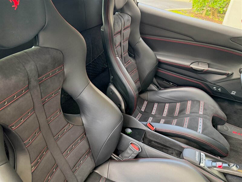 2019 Ferrari 488 GTB   - Photo 33 - Bonita Springs, FL 34134