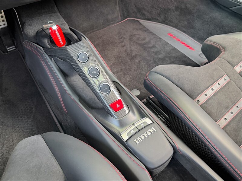2019 Ferrari 488 GTB   - Photo 18 - Bonita Springs, FL 34134