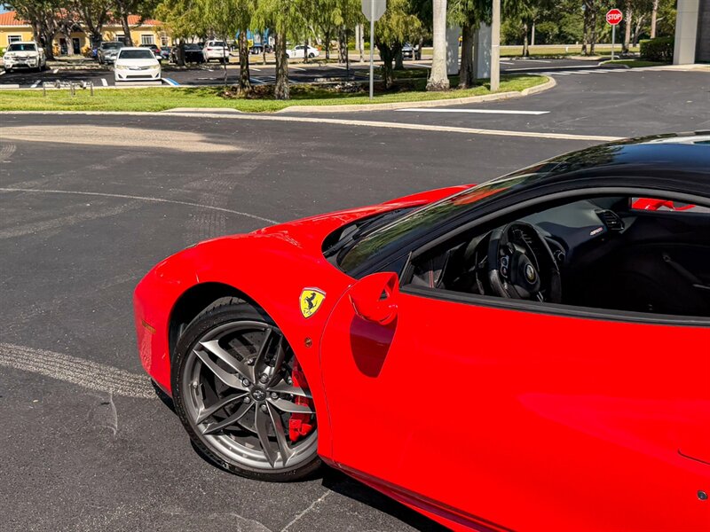 2019 Ferrari 488 GTB   - Photo 49 - Bonita Springs, FL 34134