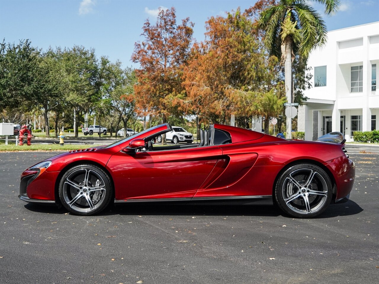 2015 McLaren 650S Spider   - Photo 35 - Bonita Springs, FL 34134