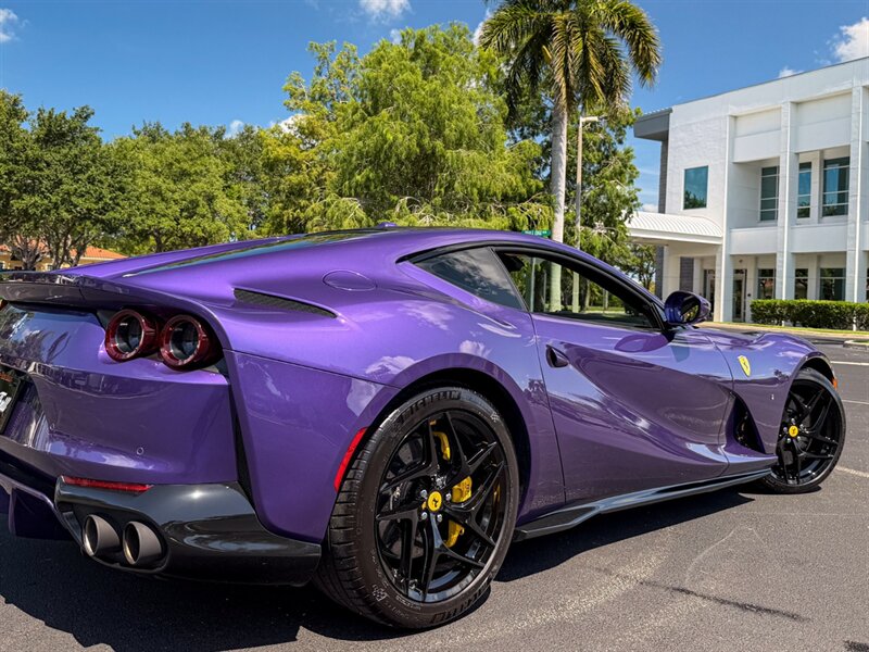 2020 Ferrari 812 Superfast   - Photo 60 - Bonita Springs, FL 34134