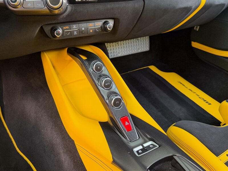 2020 Ferrari 812 Superfast   - Photo 17 - Bonita Springs, FL 34134