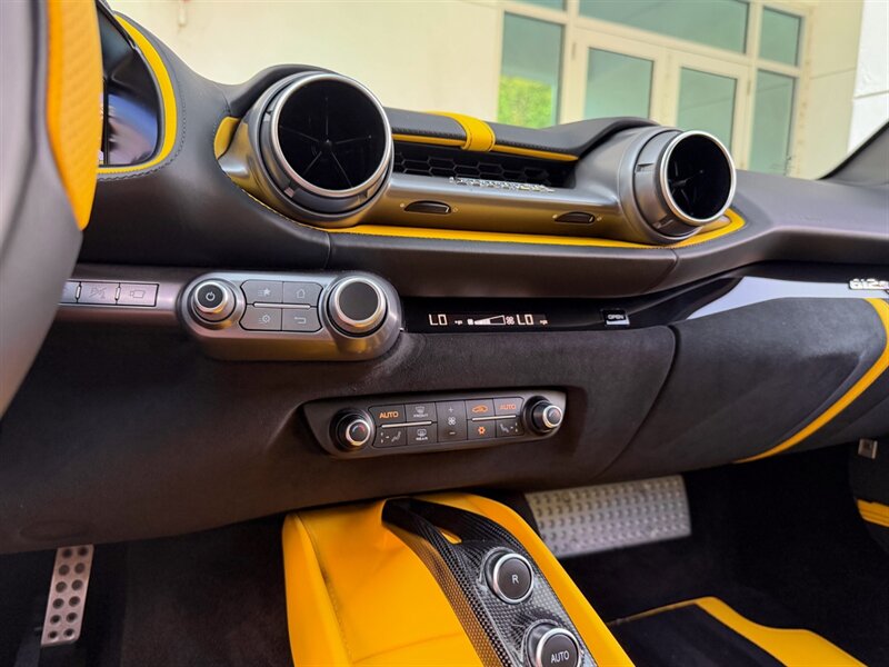 2020 Ferrari 812 Superfast   - Photo 16 - Bonita Springs, FL 34134