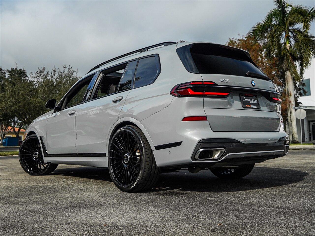 2023 BMW X7 xDrive40i   - Photo 53 - Bonita Springs, FL 34134