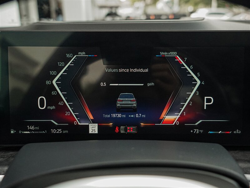 2023 BMW X7 xDrive40i - Photo 16 - Bonita Springs, FL 34134