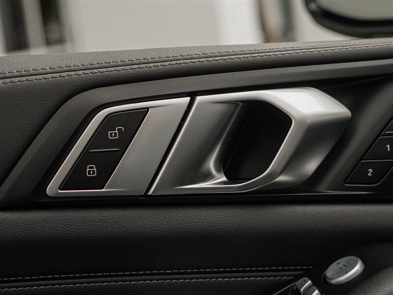 2023 BMW X7 xDrive40i - Photo 25 - Bonita Springs, FL 34134