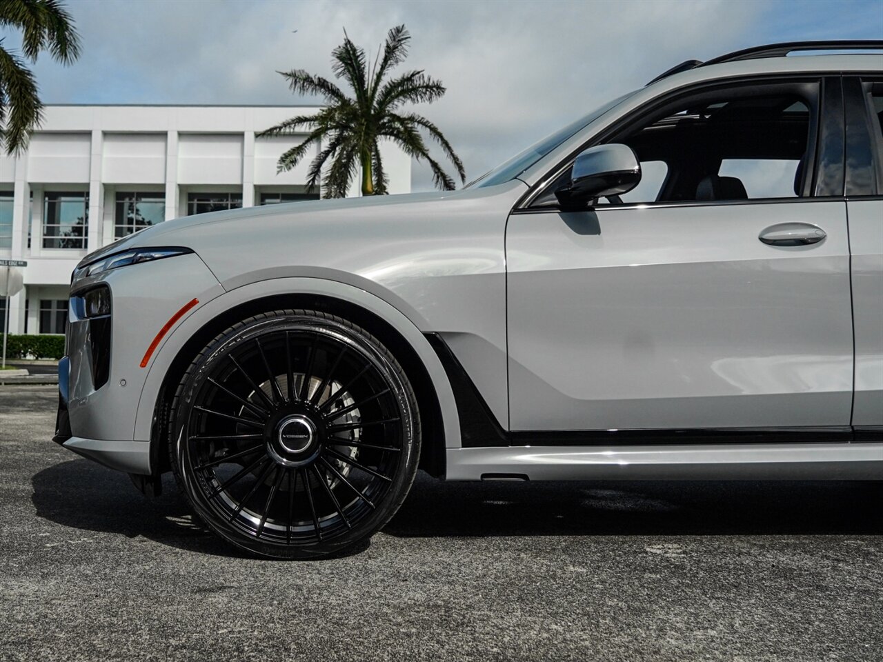 2023 BMW X7 xDrive40i   - Photo 48 - Bonita Springs, FL 34134