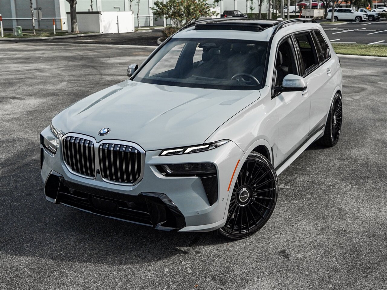 2023 BMW X7 xDrive40i   - Photo 10 - Bonita Springs, FL 34134