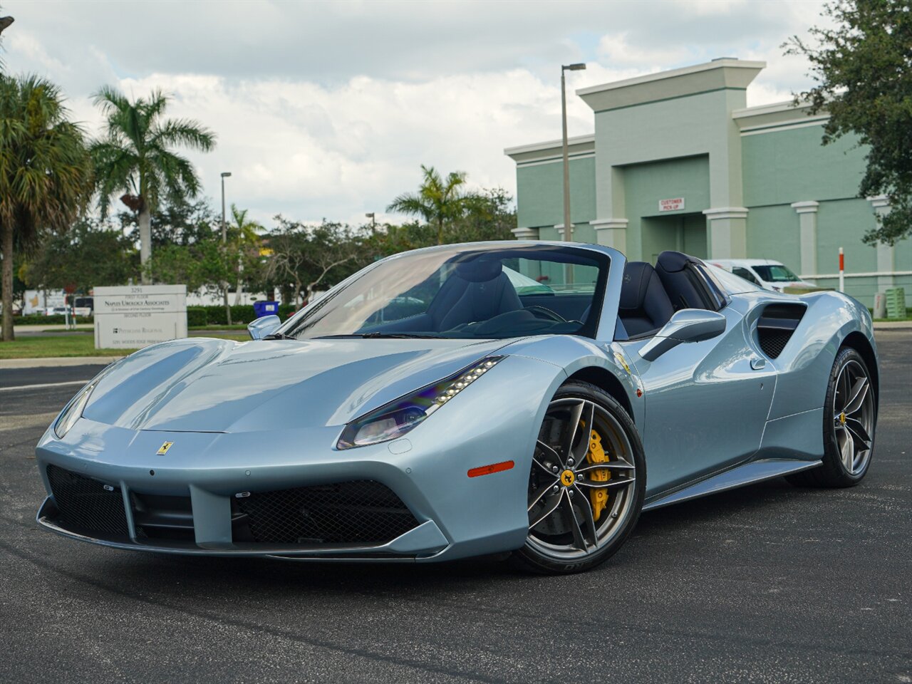 2018 Ferrari 488 Spider   - Photo 32 - Bonita Springs, FL 34134