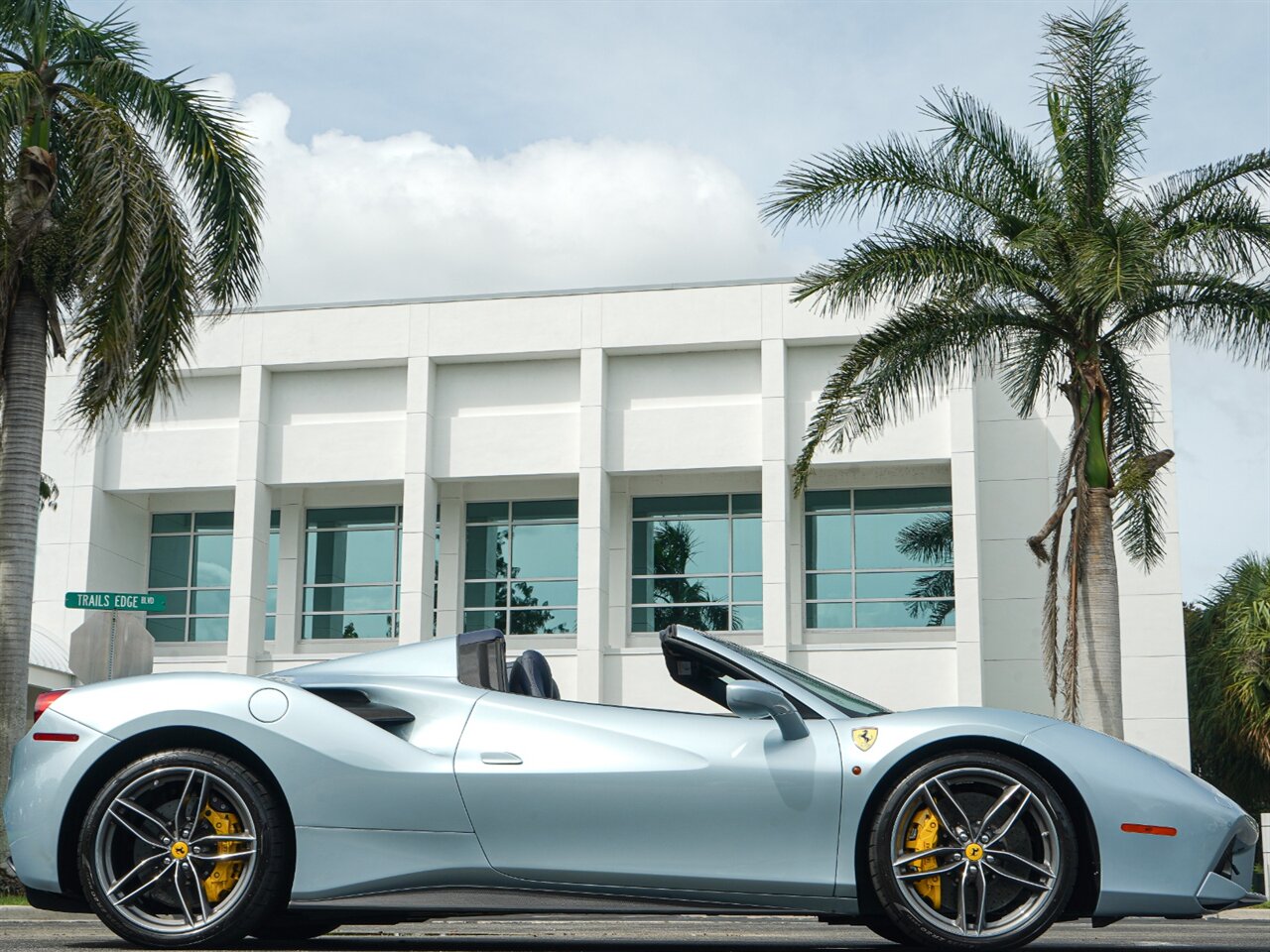 2018 Ferrari 488 Spider   - Photo 14 - Bonita Springs, FL 34134