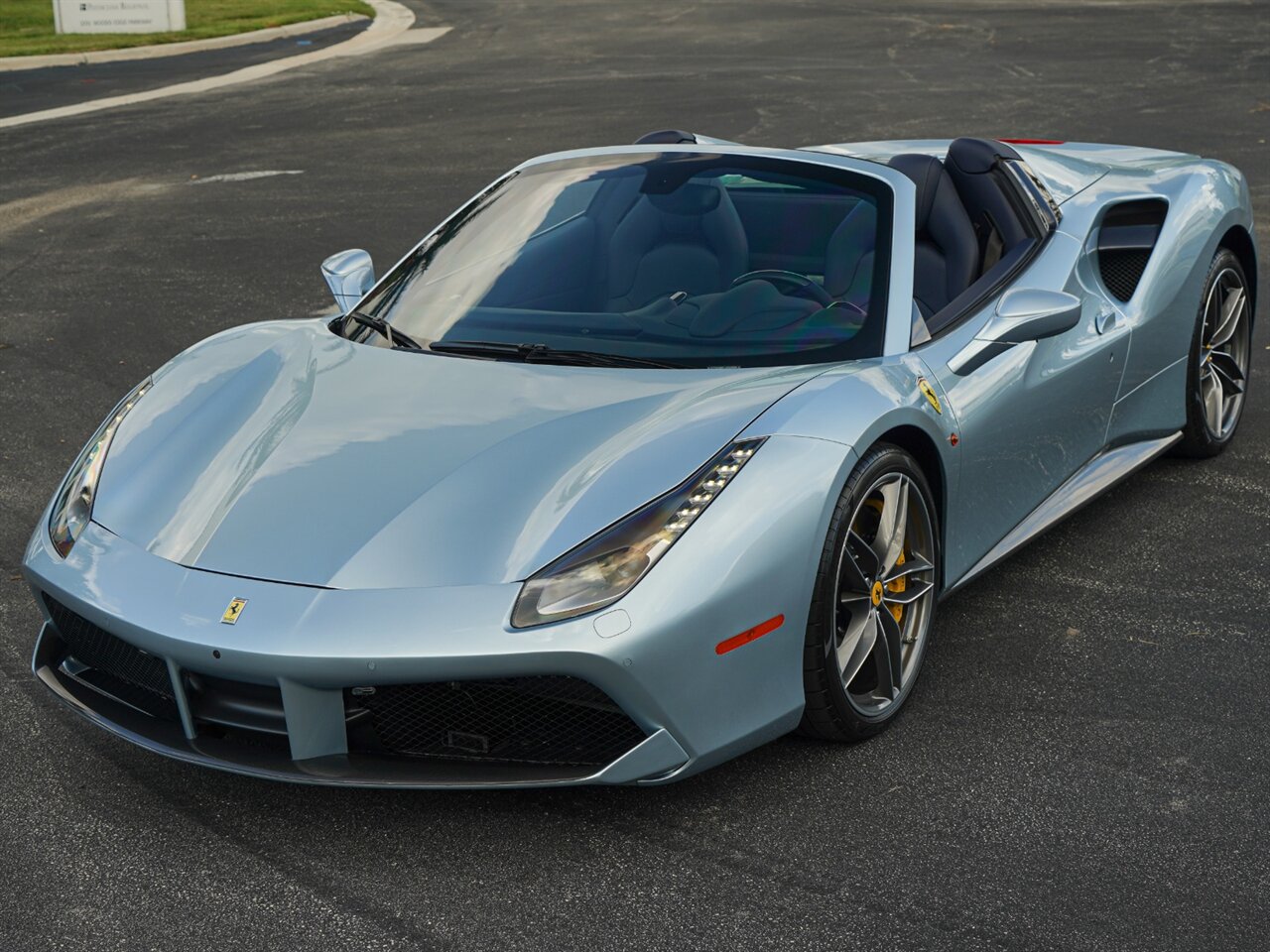 2018 Ferrari 488 Spider   - Photo 29 - Bonita Springs, FL 34134