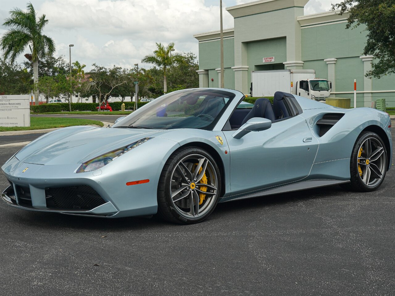 2018 Ferrari 488 Spider   - Photo 6 - Bonita Springs, FL 34134