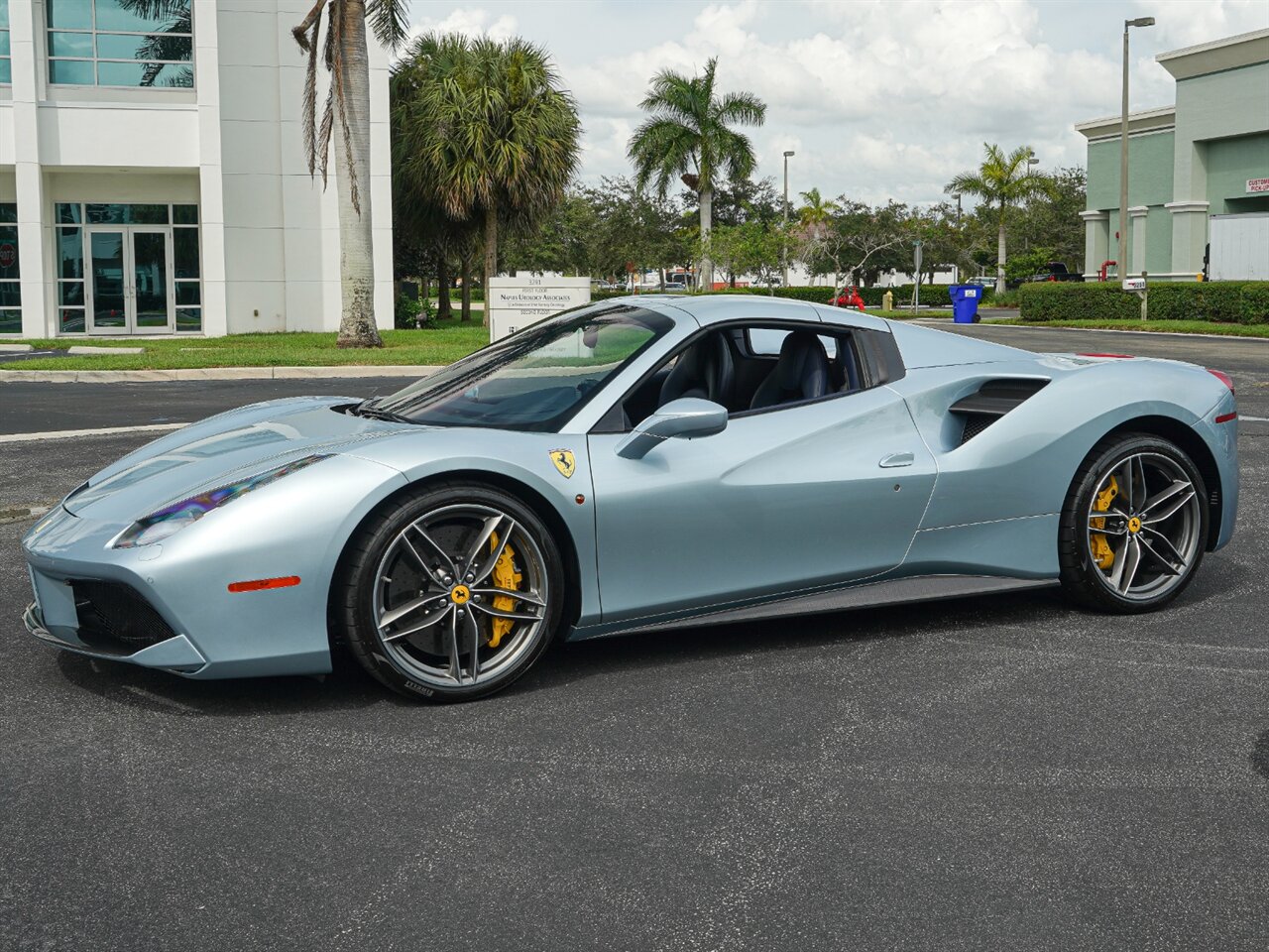 2018 Ferrari 488 Spider   - Photo 34 - Bonita Springs, FL 34134