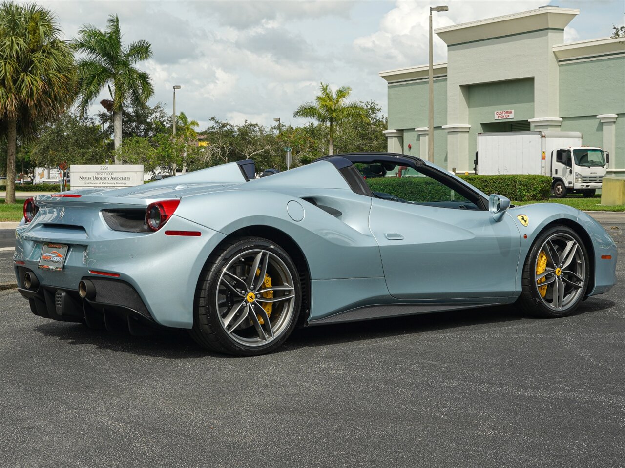 2018 Ferrari 488 Spider   - Photo 11 - Bonita Springs, FL 34134