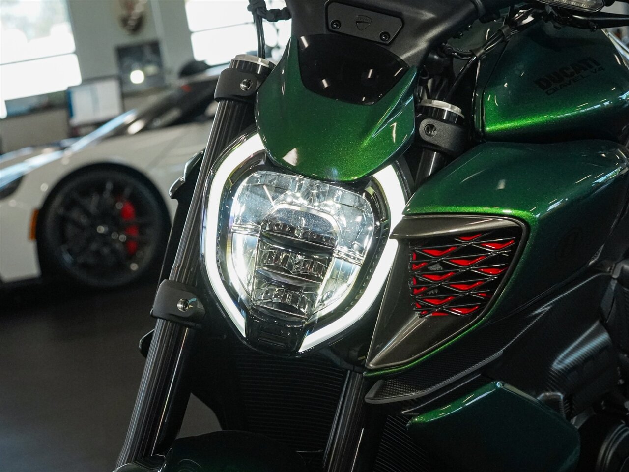 2024 Ducati Diavel For Bentley - Photo 19 - Bonita Springs, FL 34134