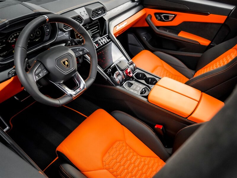 2022 Lamborghini Urus   - Photo 2 - Bonita Springs, FL 34134