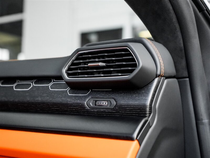 2022 Lamborghini Urus - Photo 31 - Bonita Springs, FL 34134