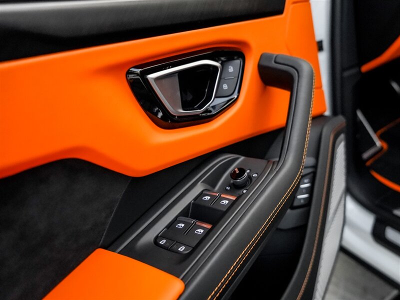 2022 Lamborghini Urus - Photo 23 - Bonita Springs, FL 34134