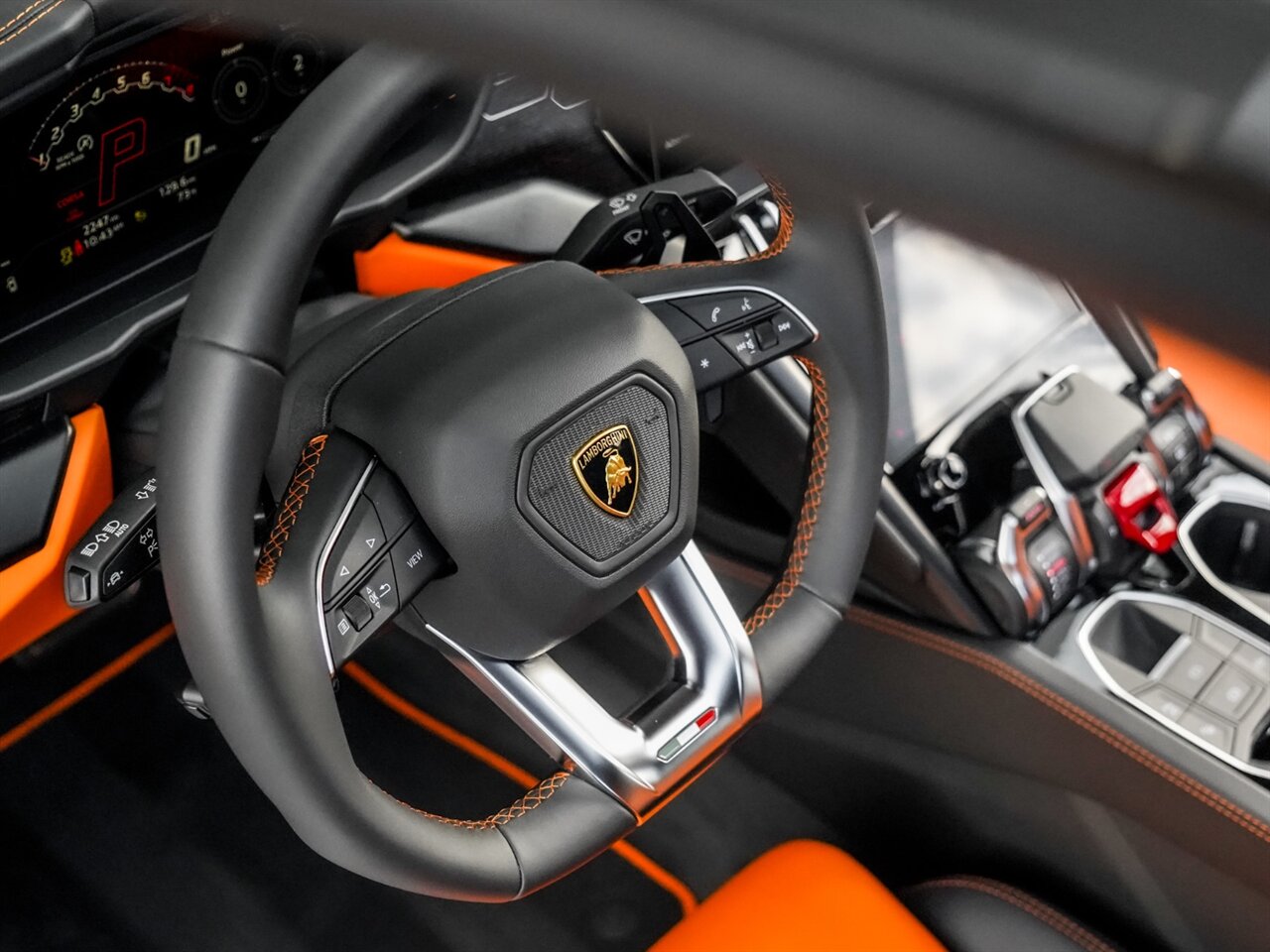 2022 Lamborghini Urus   - Photo 30 - Bonita Springs, FL 34134