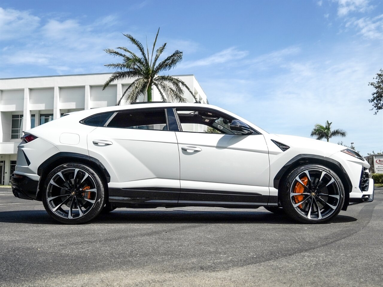 2022 Lamborghini Urus   - Photo 54 - Bonita Springs, FL 34134