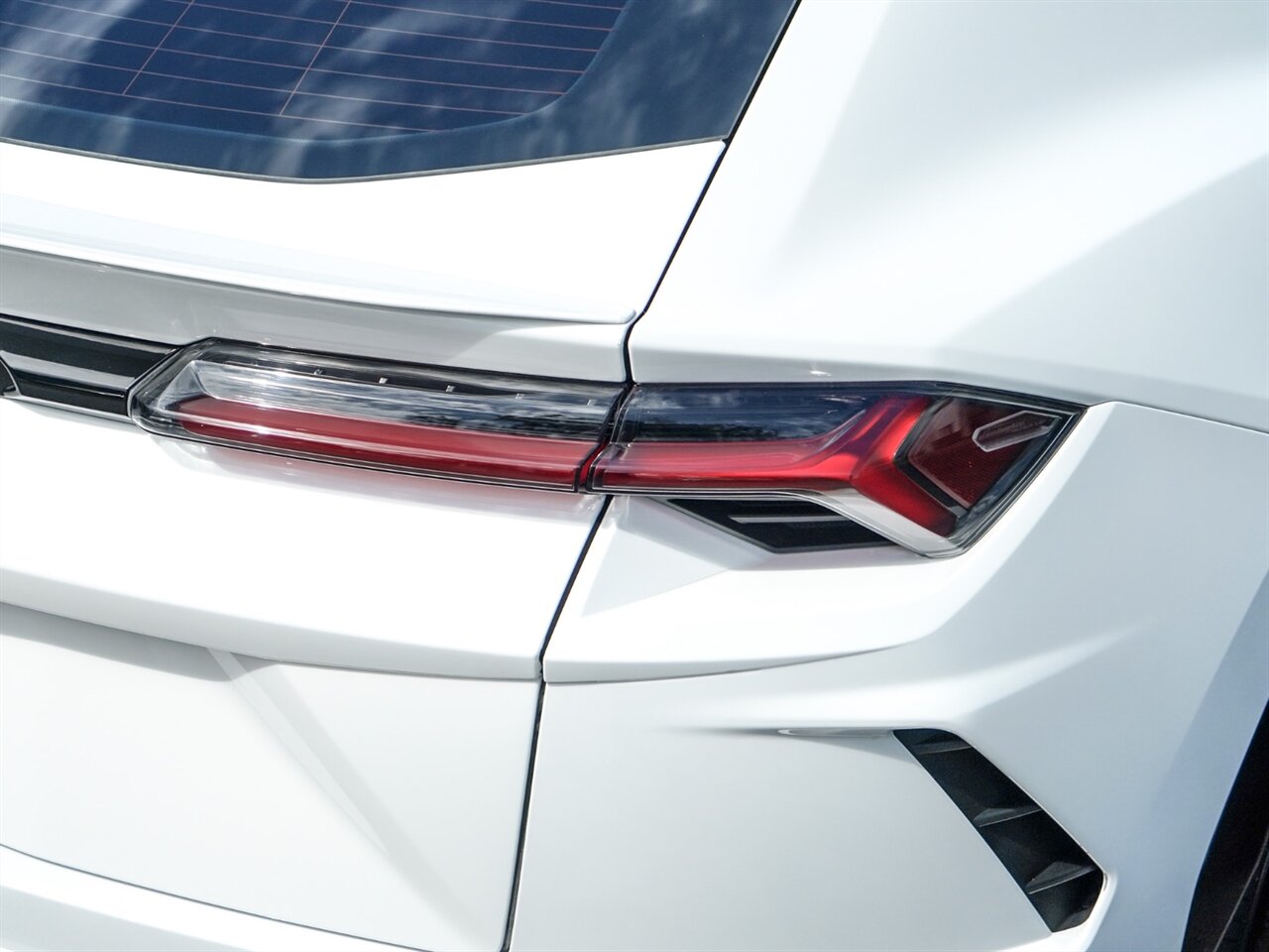 2022 Lamborghini Urus   - Photo 49 - Bonita Springs, FL 34134