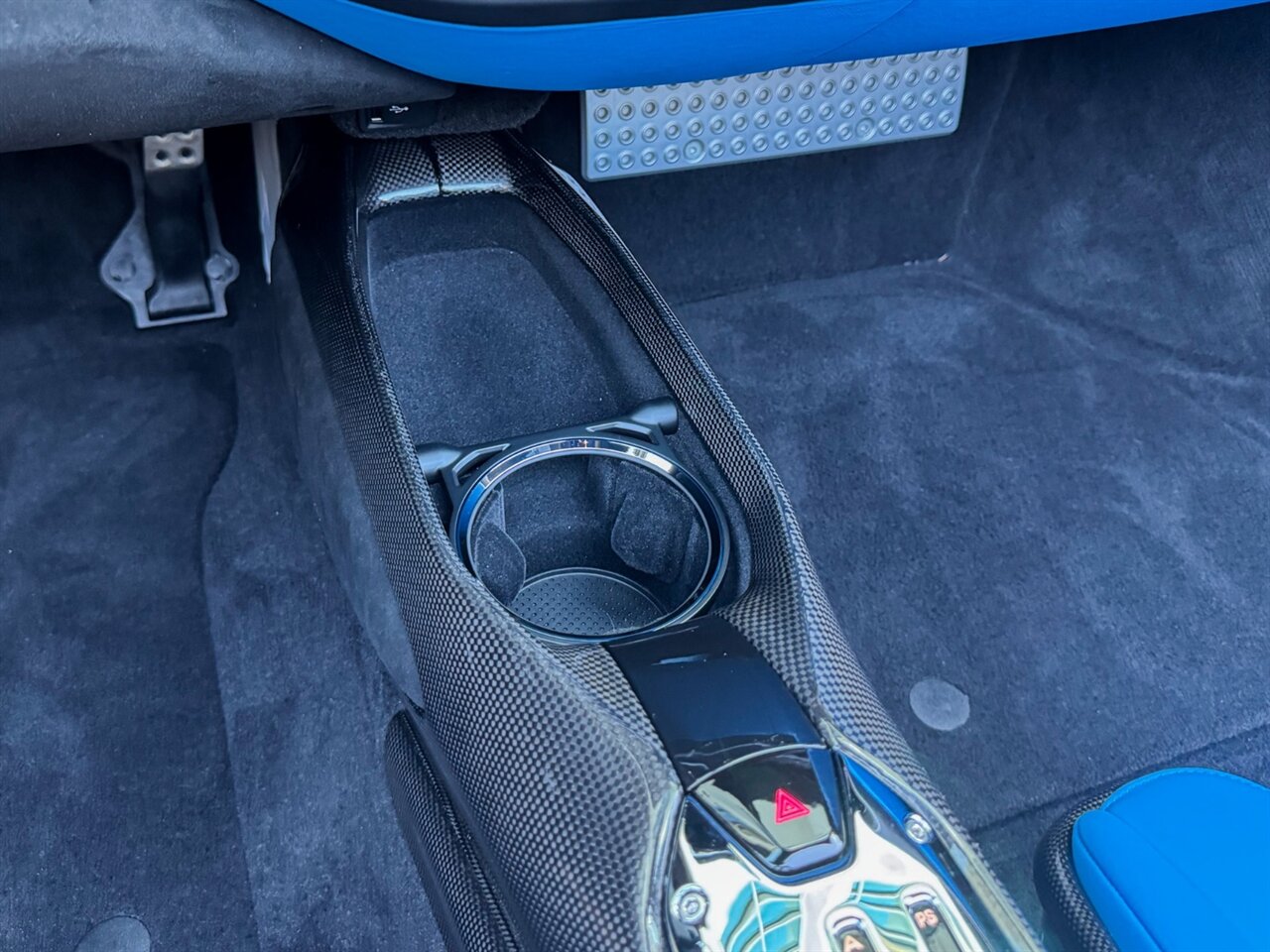 2025 Ferrari SF90 Spider - Photo 16 - Bonita Springs, FL 34134