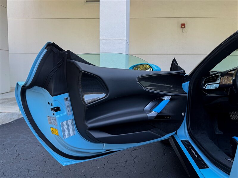 2025 Ferrari SF90 Spider - Photo 24 - Bonita Springs, FL 34134