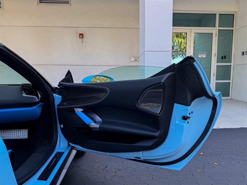 2025 Ferrari SF90 Spider - Photo 38 - Bonita Springs, FL 34134