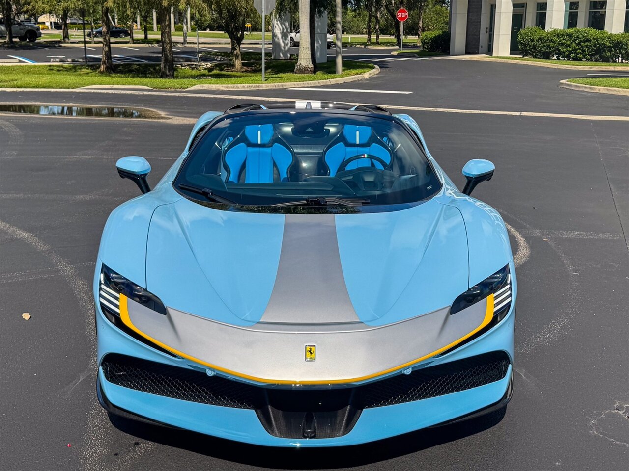 2025 Ferrari SF90 Spider - Photo 5 - Bonita Springs, FL 34134