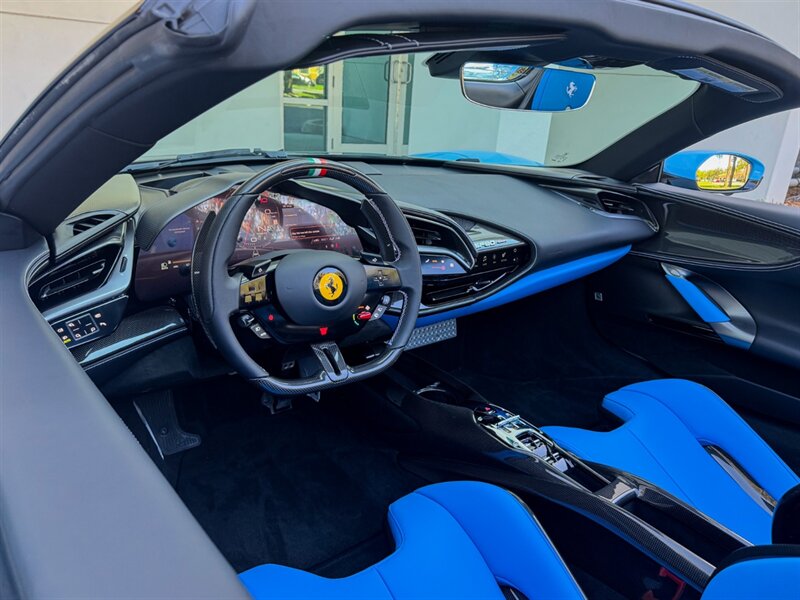2025 Ferrari SF90 Spider - Photo 2 - Bonita Springs, FL 34134