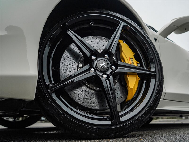 2011 Ferrari 458 Italia - Photo 8 - Bonita Springs, FL 34134