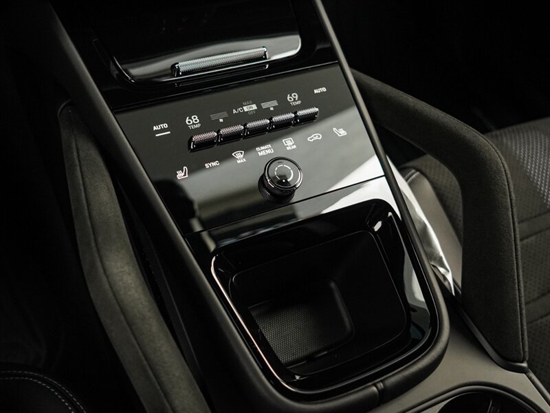 2024 Porsche Cayenne Turbo GT - Photo 18 - Bonita Springs, FL 34134