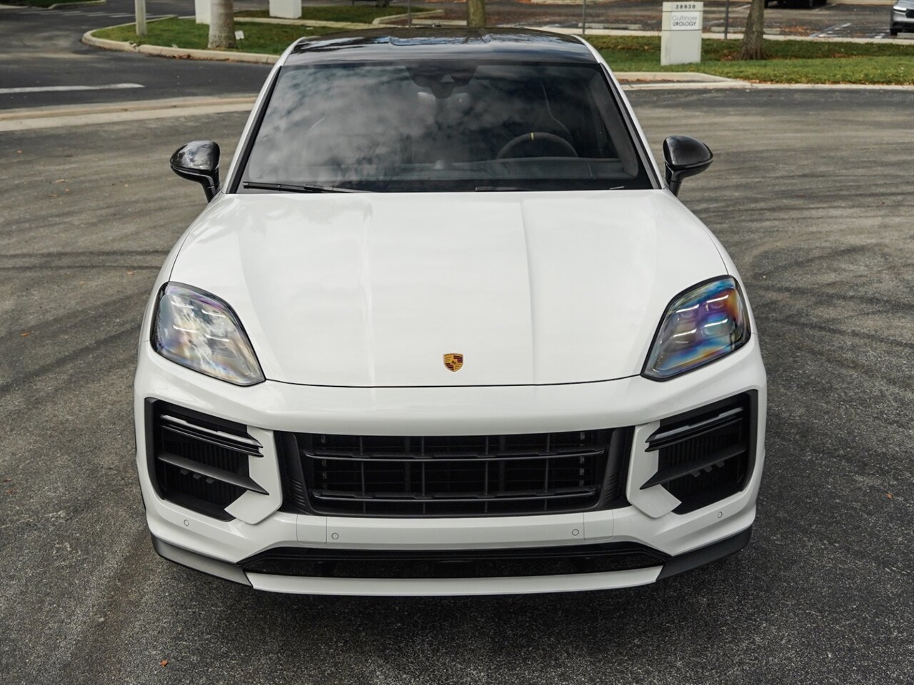 2024 Porsche Cayenne Turbo GT   - Photo 5 - Bonita Springs, FL 34134