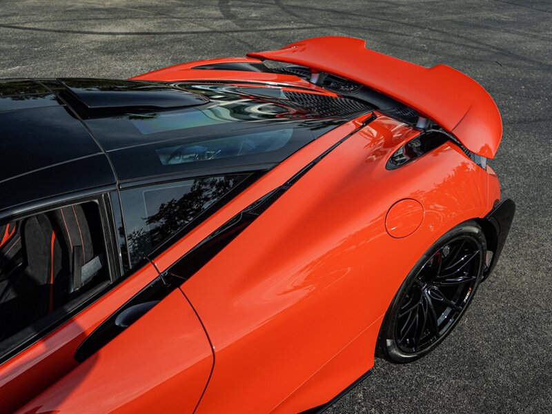 2021 McLaren 765LT - Photo 14 - Bonita Springs, FL 34134