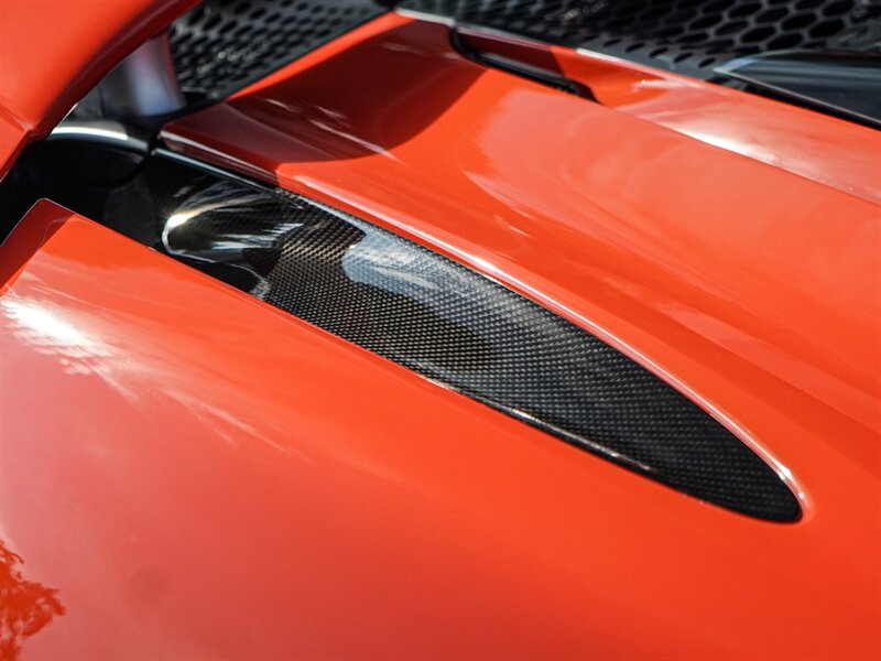 2021 McLaren 765LT - Photo 60 - Bonita Springs, FL 34134