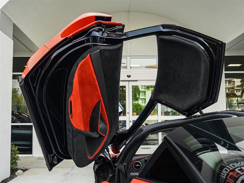 2021 McLaren 765LT - Photo 26 - Bonita Springs, FL 34134