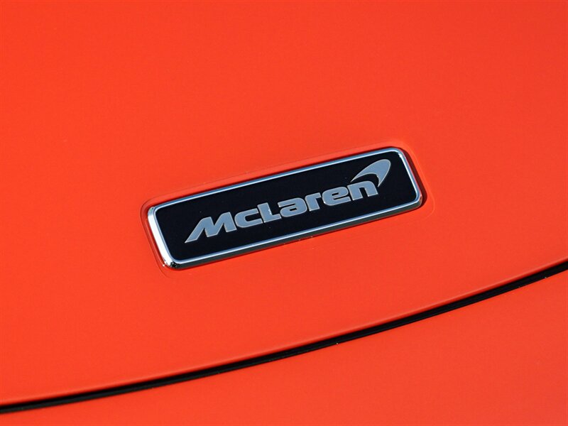 2021 McLaren 765LT - Photo 6 - Bonita Springs, FL 34134