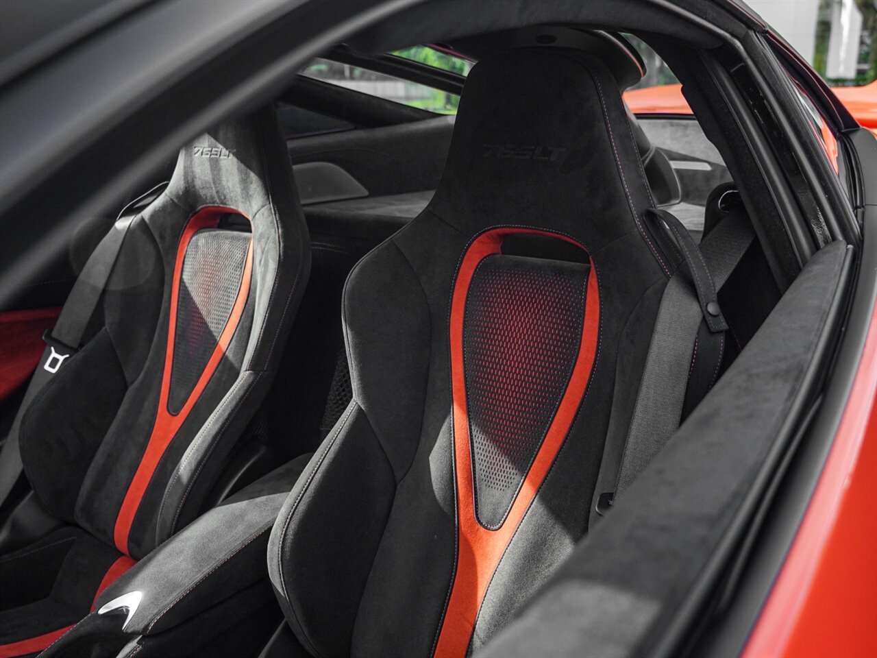 2021 McLaren 765LT   - Photo 10 - Bonita Springs, FL 34134