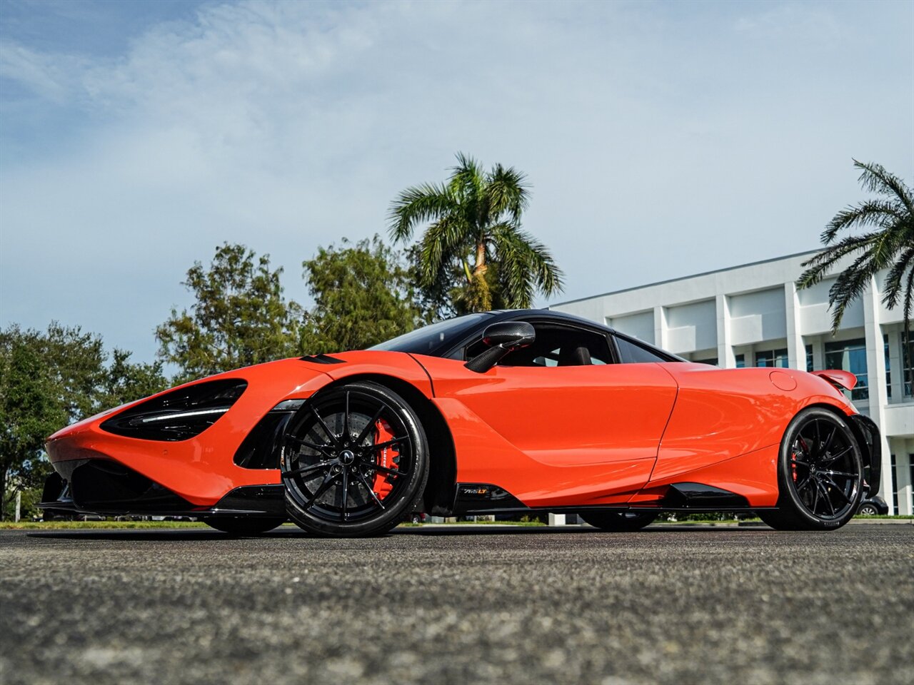 2021 McLaren 765LT   - Photo 8 - Bonita Springs, FL 34134